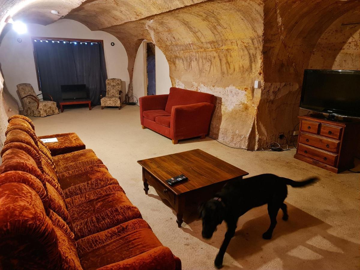 Underwood Court Fresh Dugout- Hosted By Coober Pedy Accommodations Exterior foto